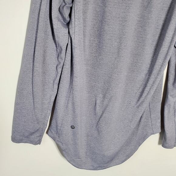 Lululemon Men's Light Grey Tech shirt with rounded bottom hem Size NOT MARKED - Picture 5 of 7